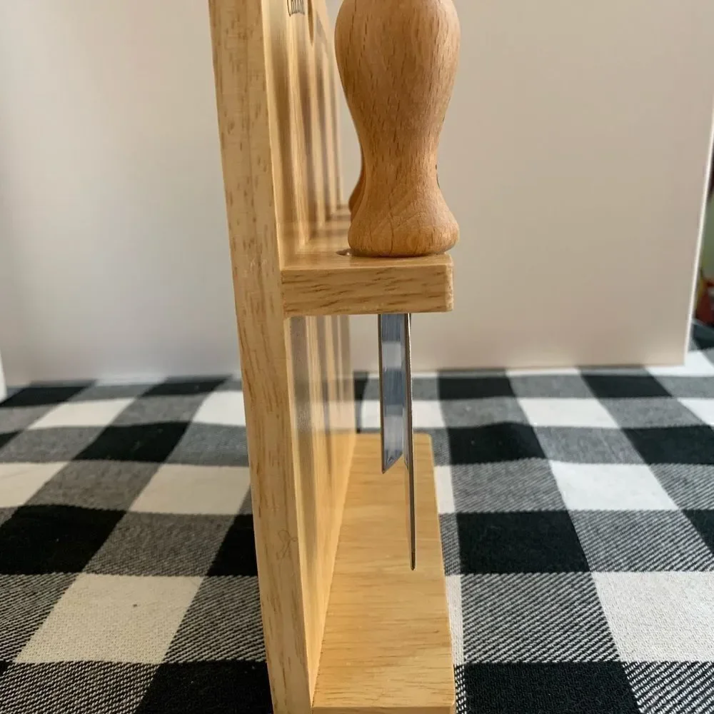 𝅺set of cheese knives with stand